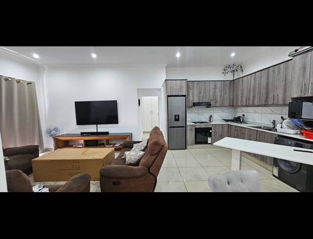 2 BEDROOM PROPERTY TO RENT IN VERULAM CENTRAL